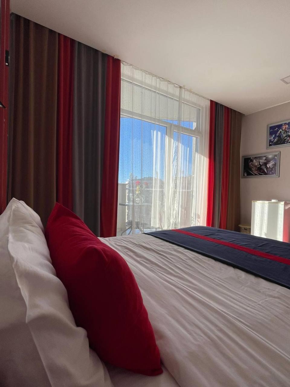 Sea View Rock Hotel Batumi Eksteriør bilde
